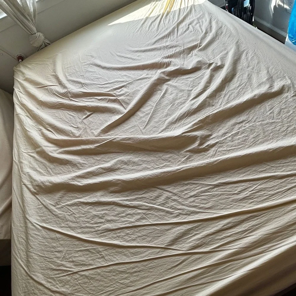 Queen size memory foam mattress
